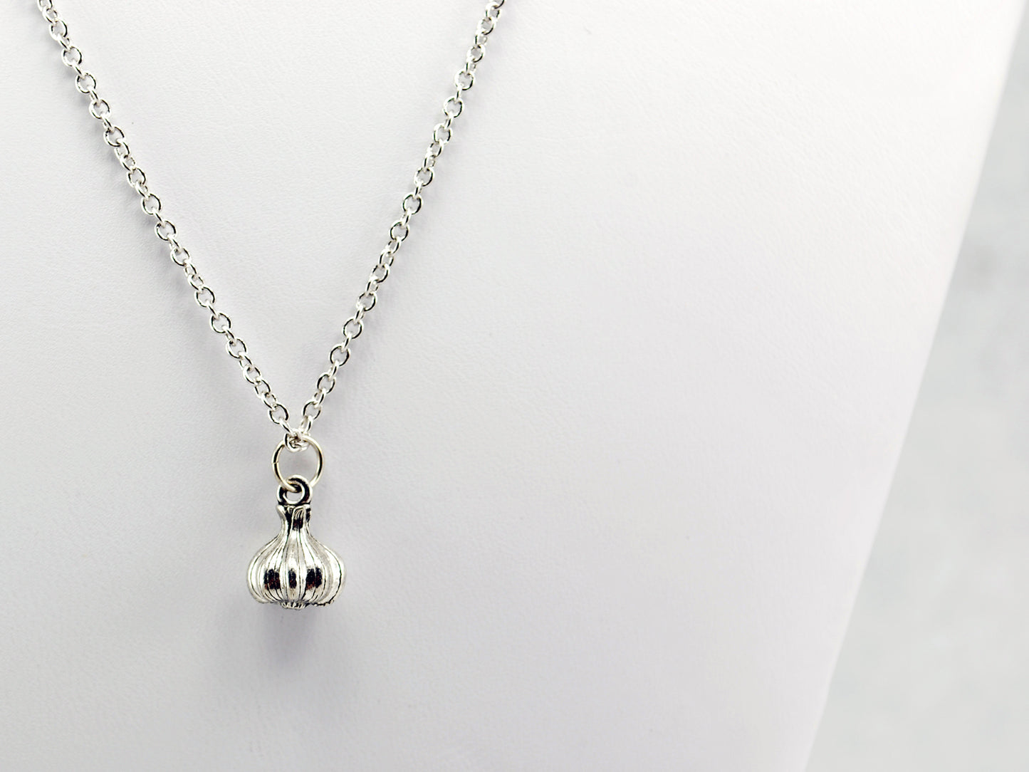 Garlic Necklace in Silver