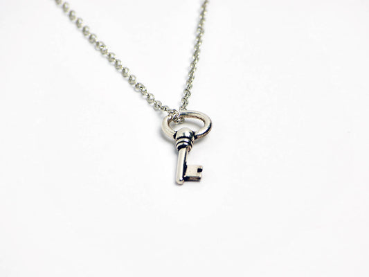 Oval Key Necklace in Silver
