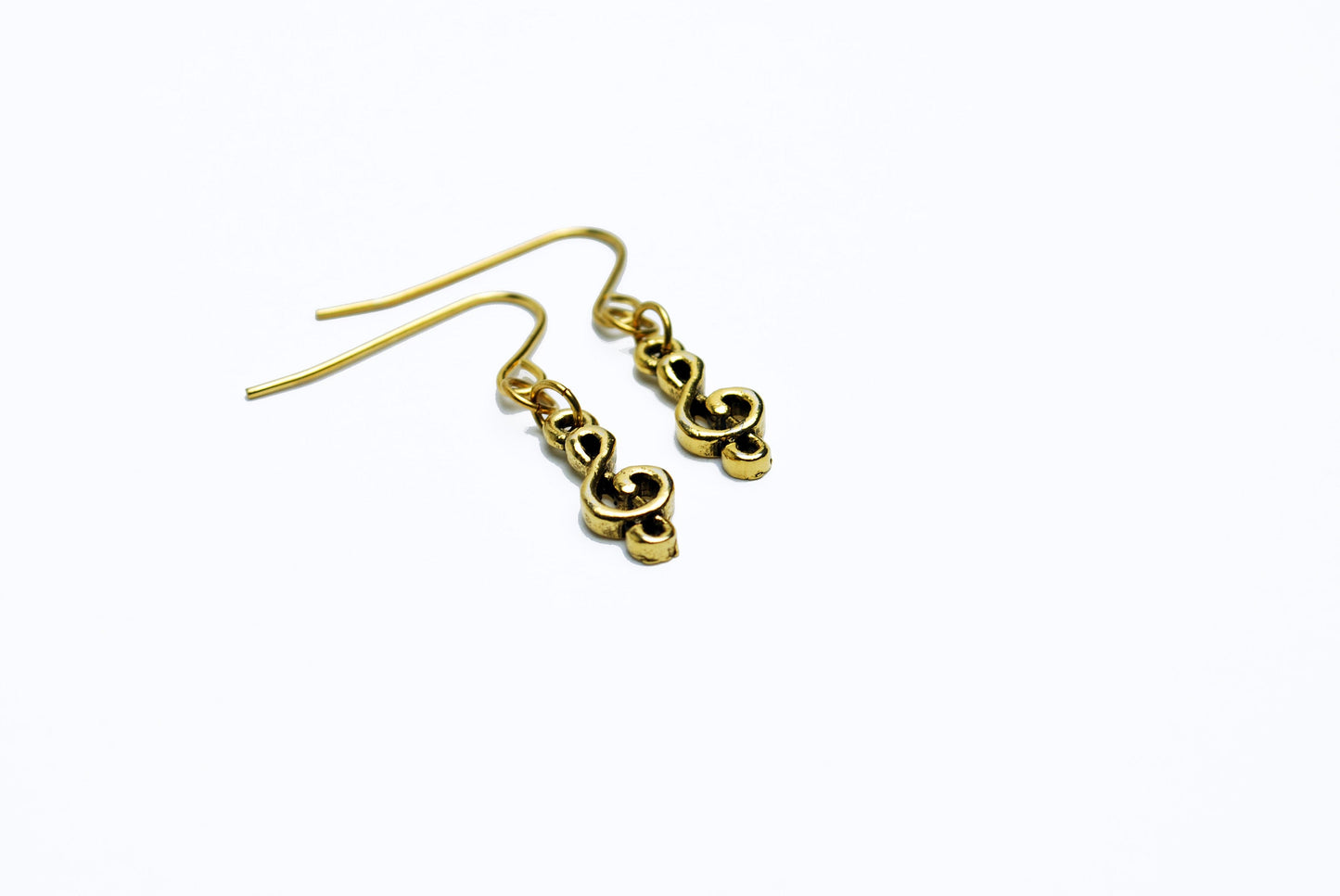 Treble Clef Earrings in Gold