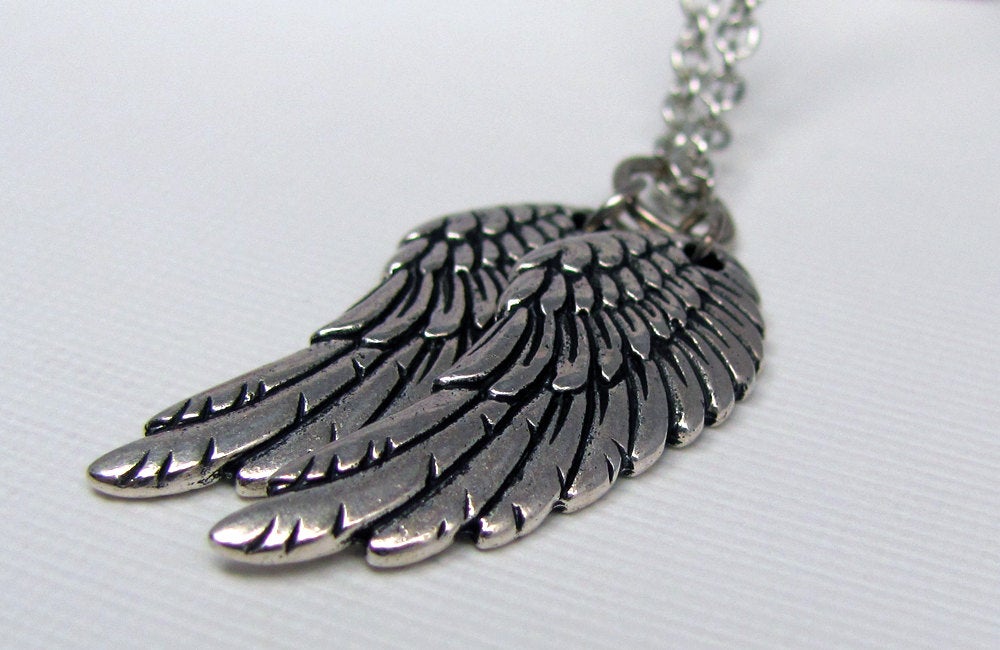 Wings Necklace in Silver