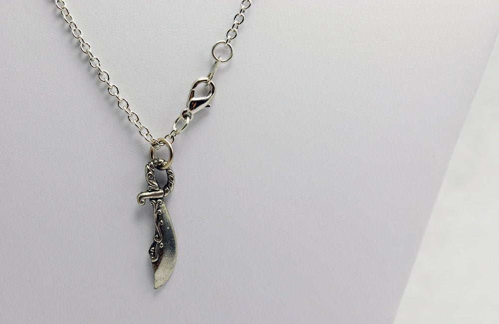 Scimitar Jewelry Set in Silver