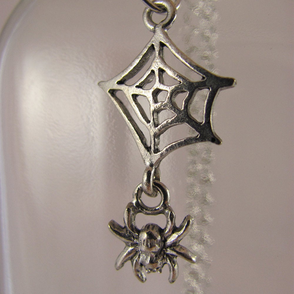 Spider Web Necklace in Silver