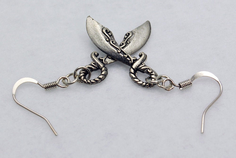 Scimitar Earrings in Silver